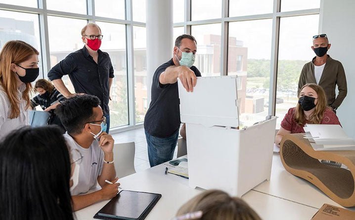 RIT Metaproject's ‘purr-fect’ pairing with alumnus’ Modkat. - Modkat