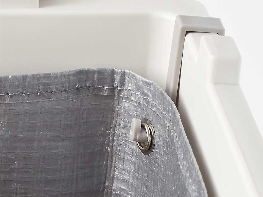 One of the Flip Liner clips